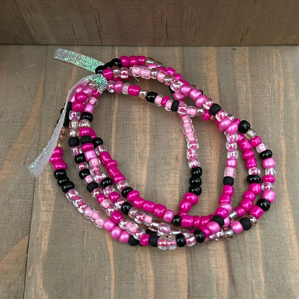 Pink and black seed bead bracelet set